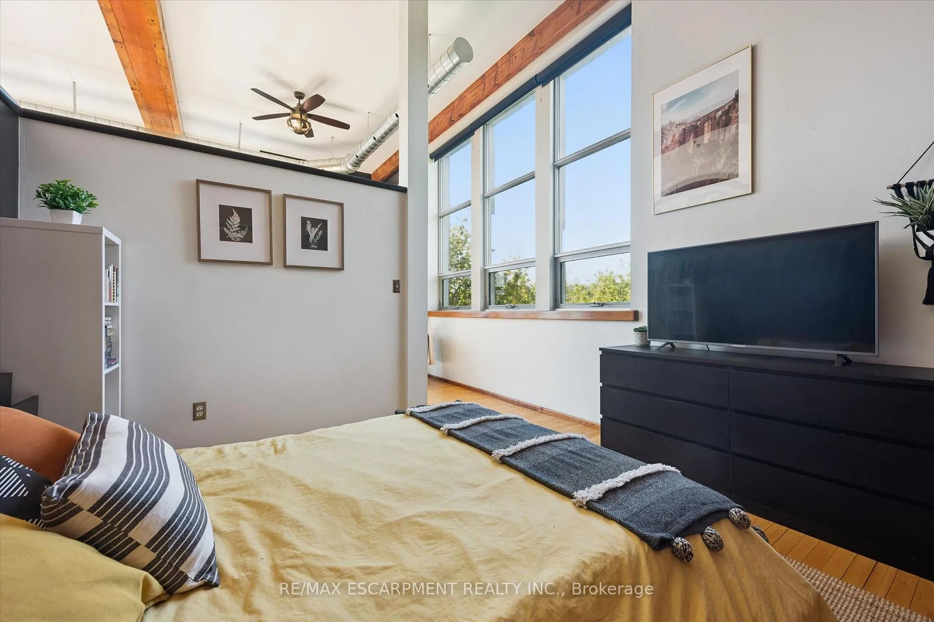 Photo 30 of Unit 36, 357 Hunter Street W, Hamilton, Kirkendall — HOMEH