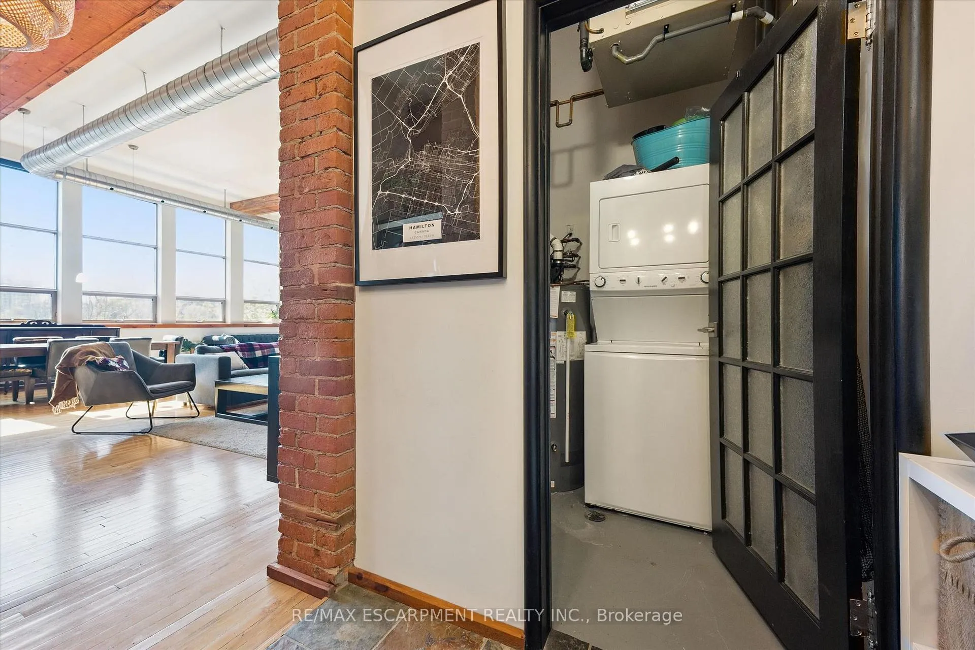 Photo 33 of Unit 36, 357 Hunter Street W, Hamilton, Kirkendall — HOMEH