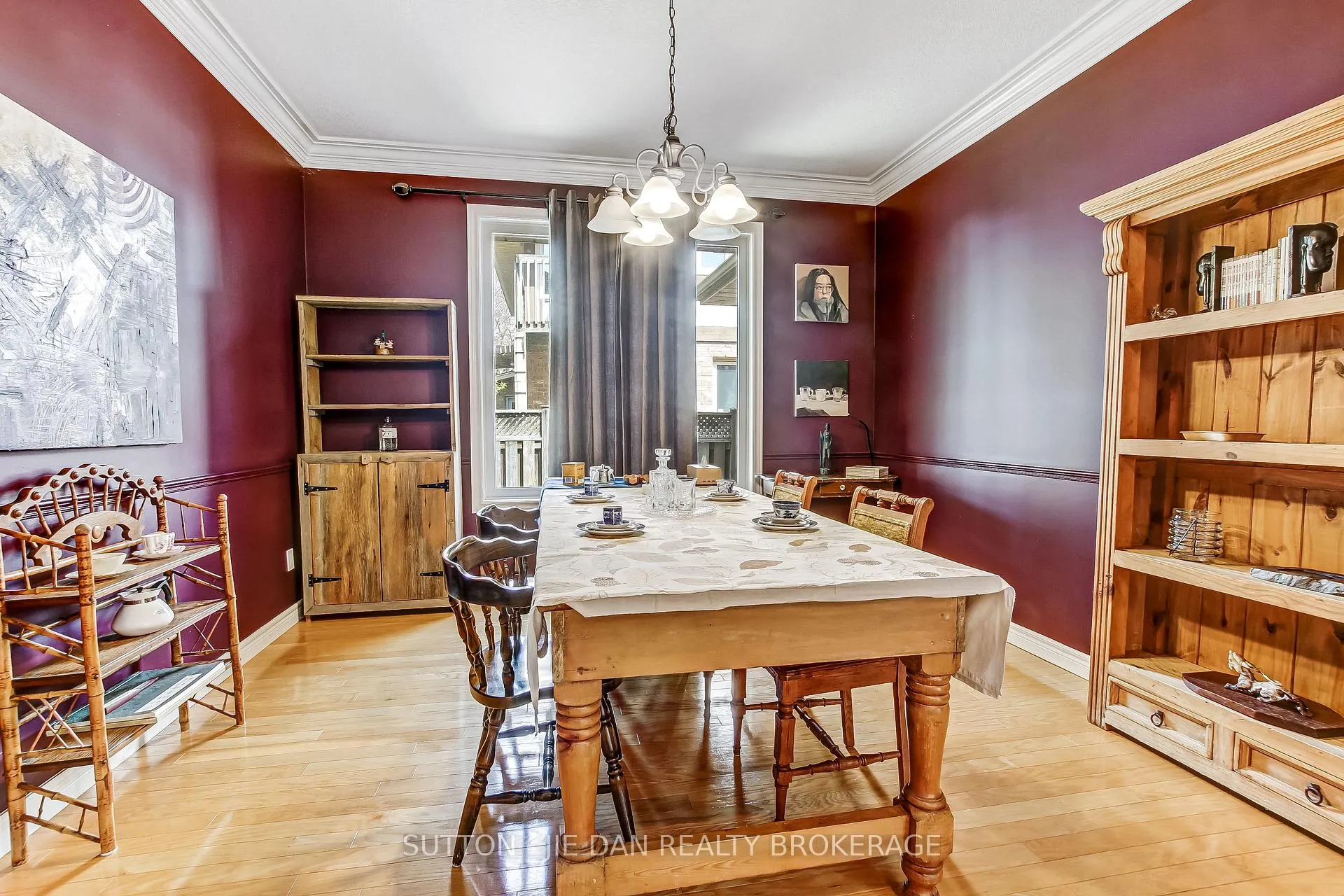 Photo 12 of 631 Whitehaven Crescent, London, North A — HOMEH