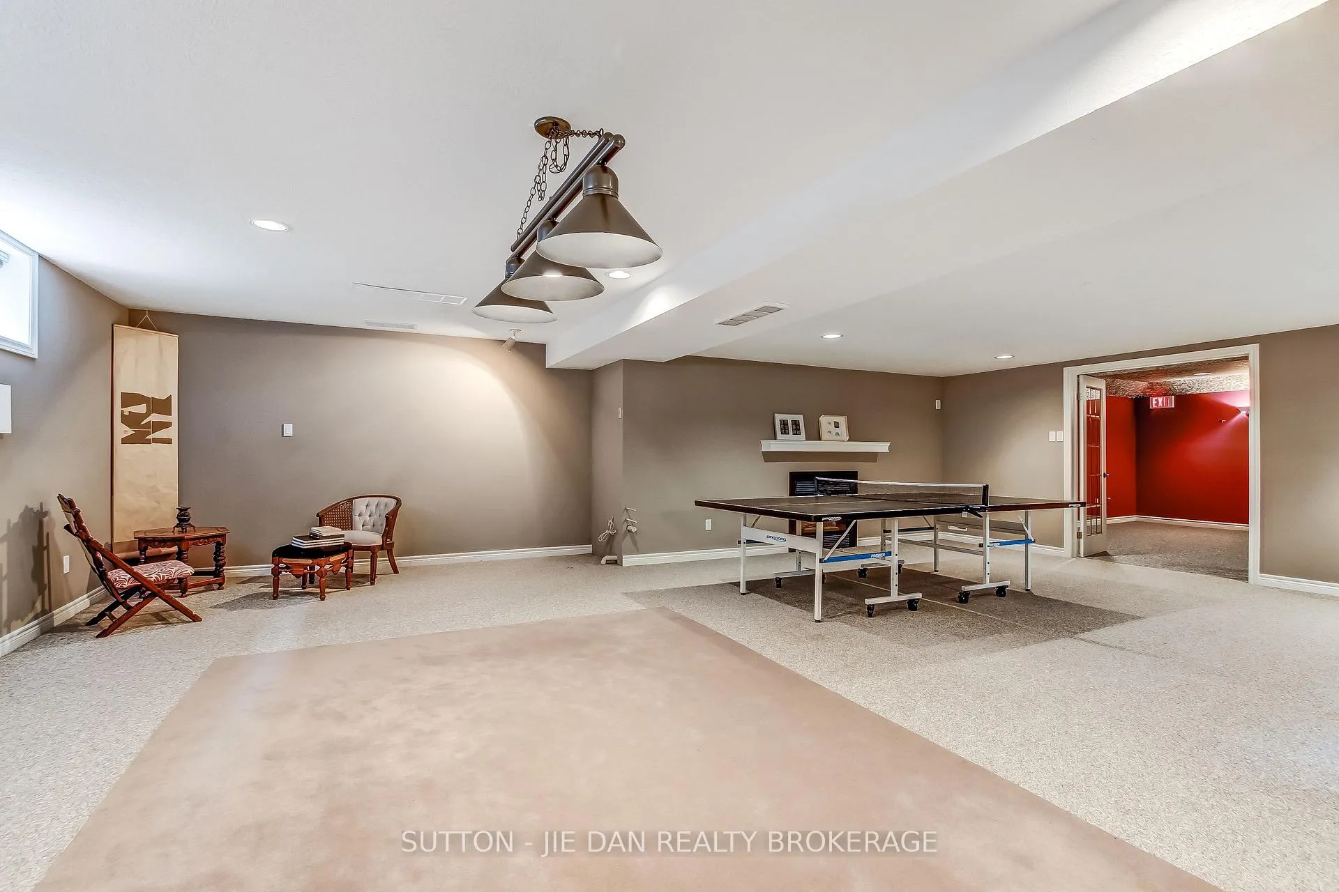 Photo 22 of 631 Whitehaven Crescent, London, North A — HOMEH