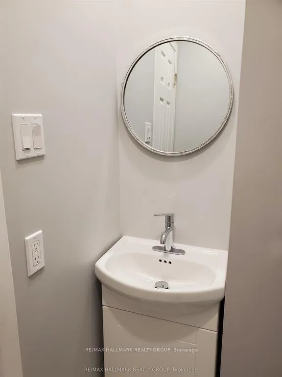 Photo 6 of 1329 Bloomsbury Crescent, Ottawa, Parkway Park — HOMEH