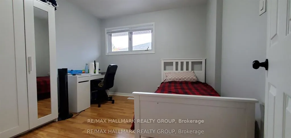 Photo 8 of 1329 Bloomsbury Crescent, Ottawa, Parkway Park — HOMEH
