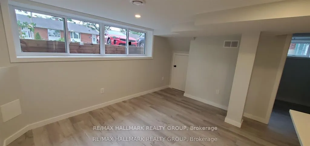 Photo 20 of 1329 Bloomsbury Crescent, Ottawa, Parkway Park — HOMEH