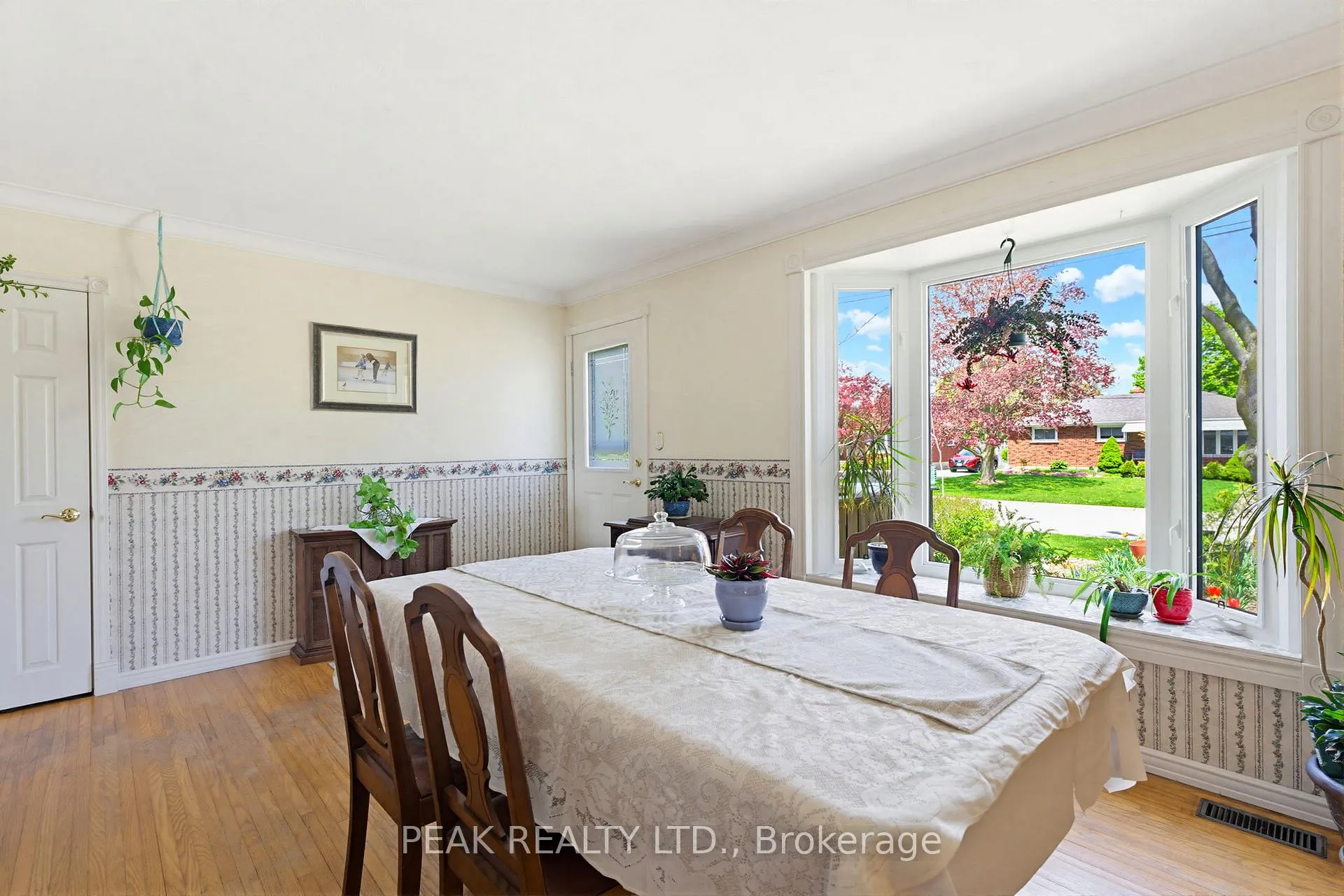 Photo 9 of 12 Mccammon Street, Brant, Paris — HOMEH