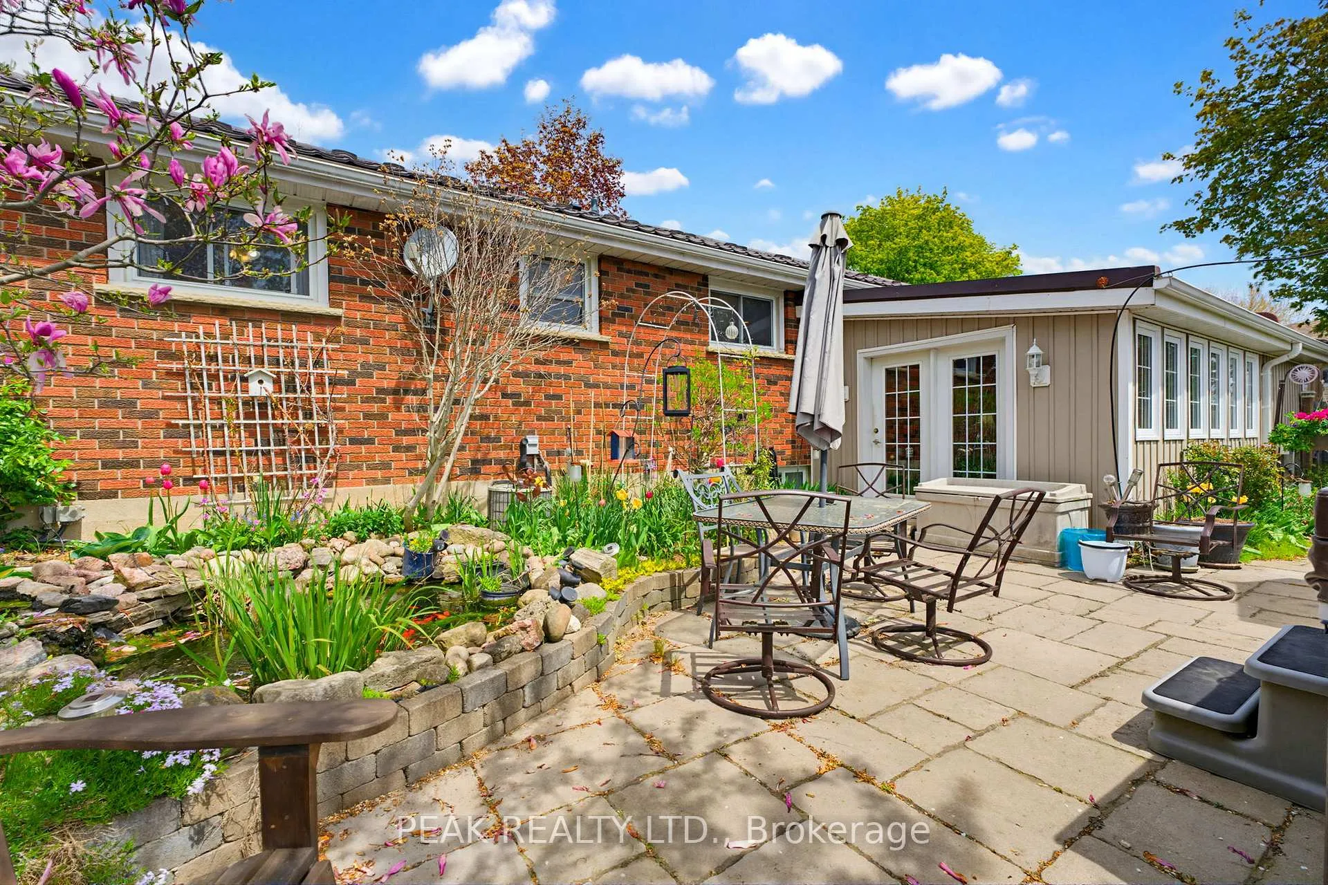 Photo 32 of 12 Mccammon Street, Brant, Paris — HOMEH