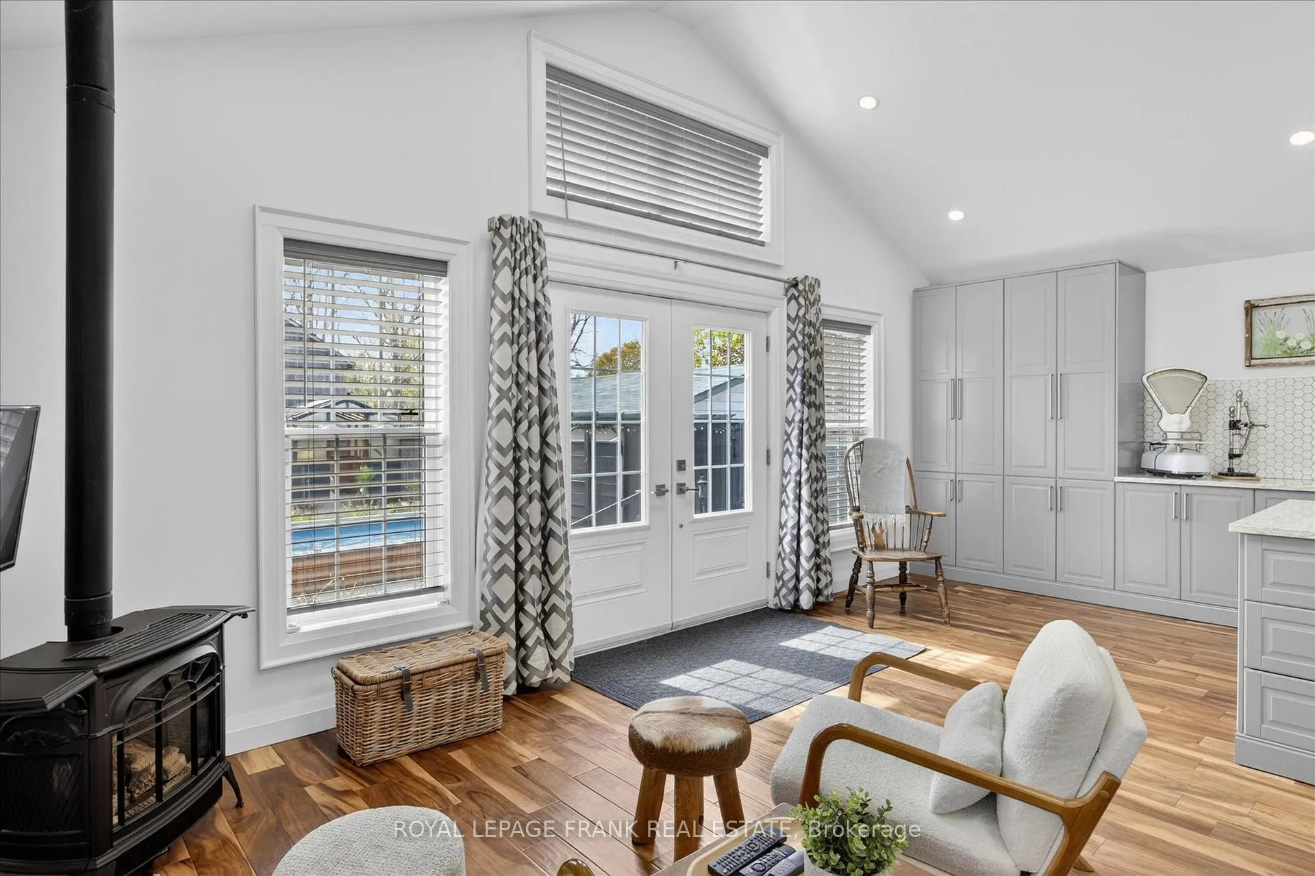 Photo 27 of 29 Caroline Street, Selwyn — HOMEH