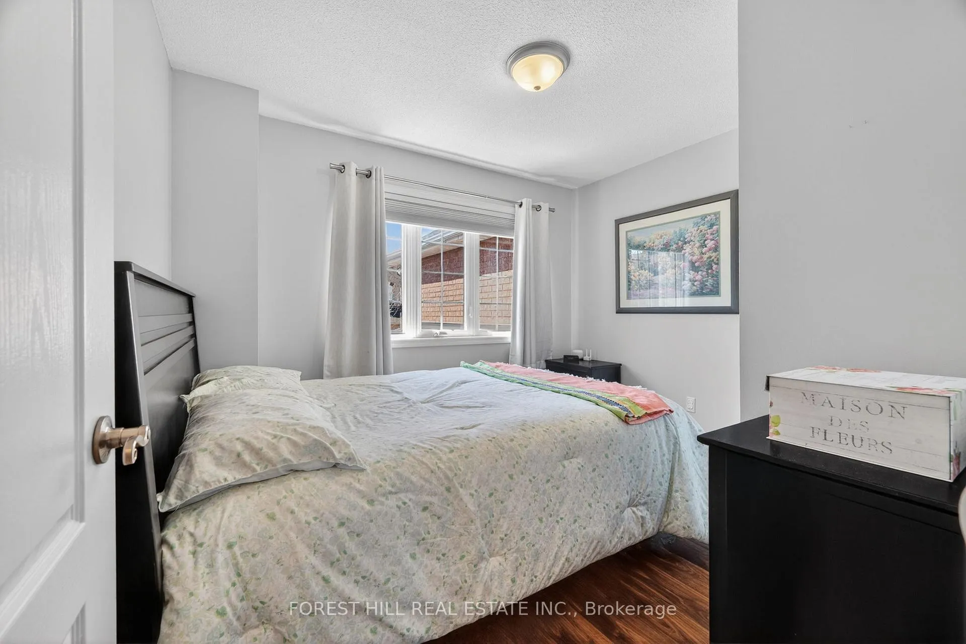 Photo 14 of Unit 4, 667 Macnab Gate, Newmarket, Gorham-College Manor — HOMEH