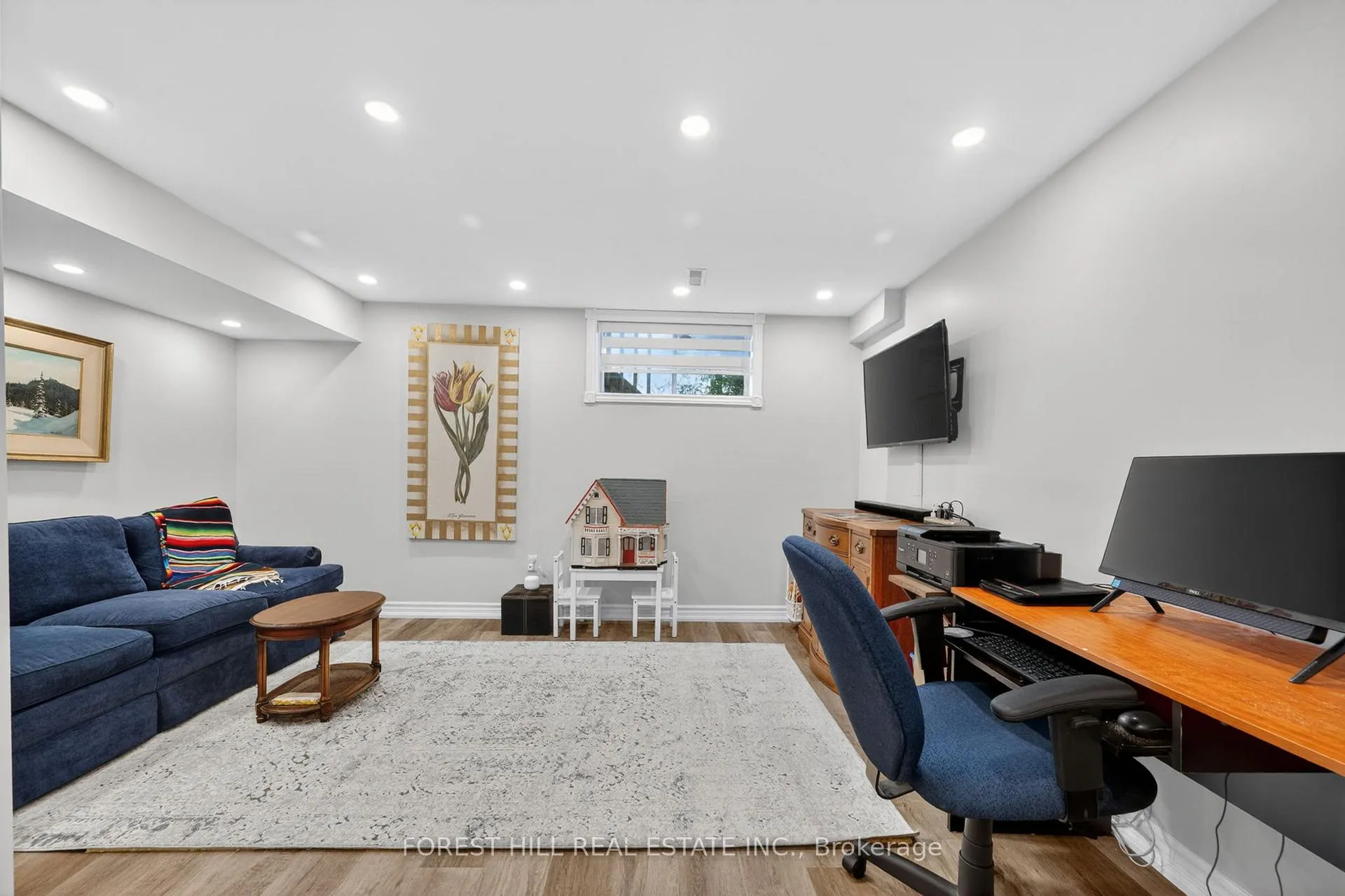 Photo 17 of Unit 4, 667 Macnab Gate, Newmarket, Gorham-College Manor — HOMEH