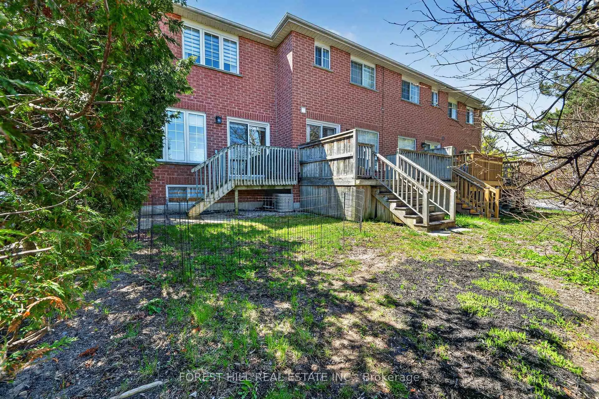 Photo 22 of Unit 4, 667 Macnab Gate, Newmarket, Gorham-College Manor — HOMEH