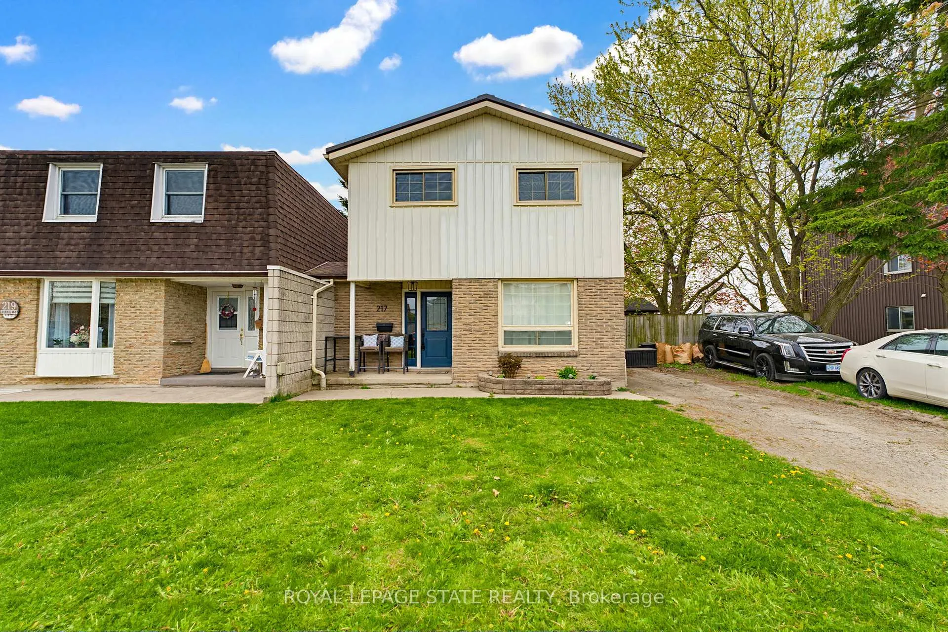 Photo 1 of 217 Willow Street, Stratford — HOMEH