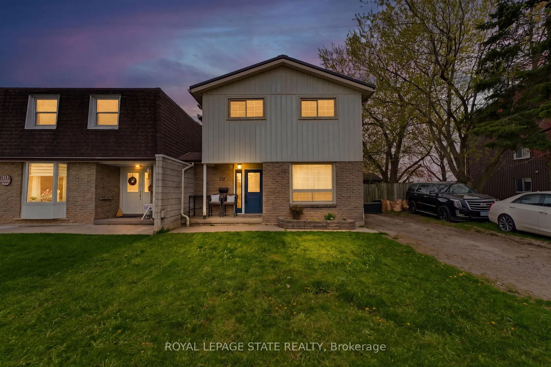 Photo 2 of 217 Willow Street, Stratford — HOMEH