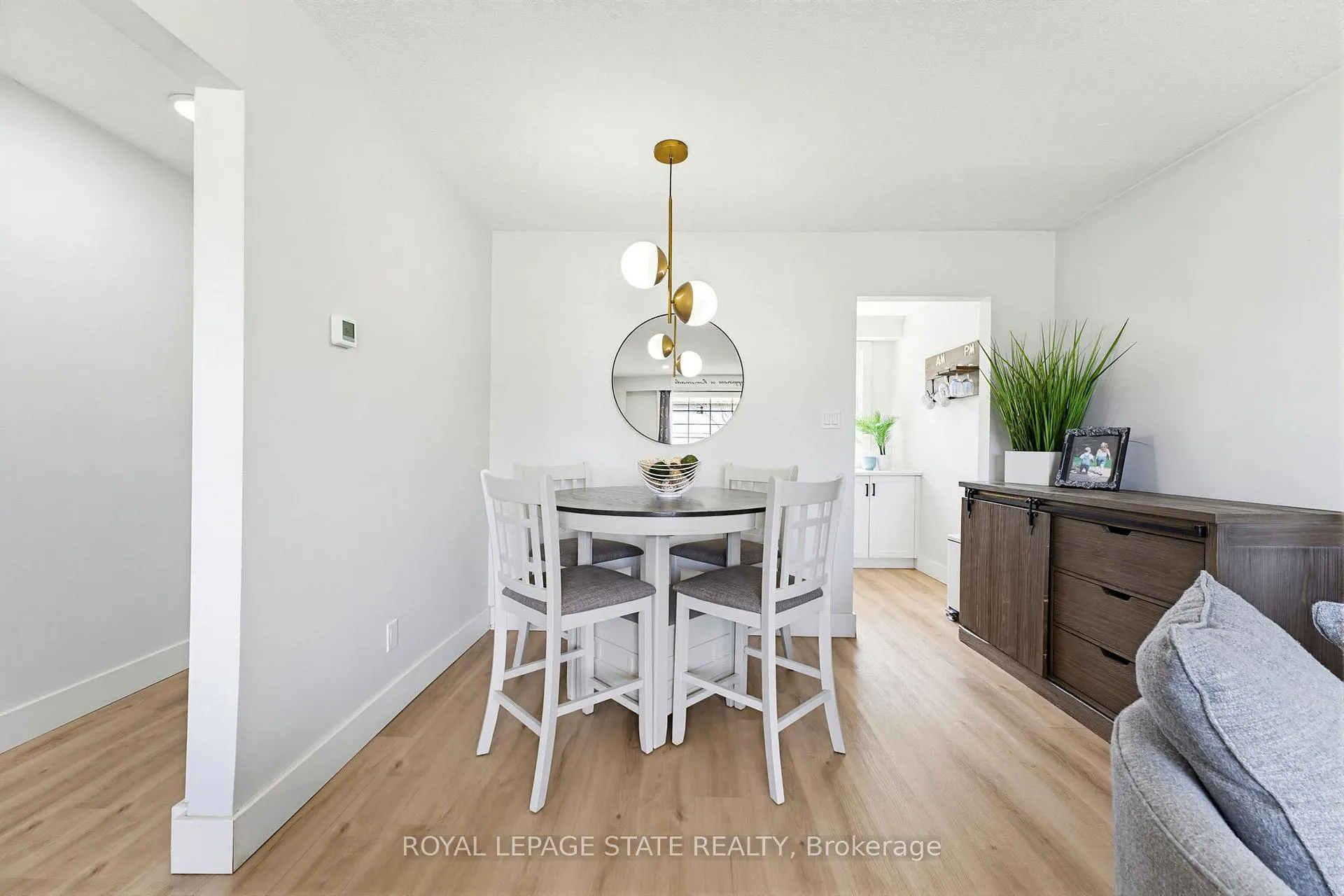 Photo 8 of 217 Willow Street, Stratford — HOMEH