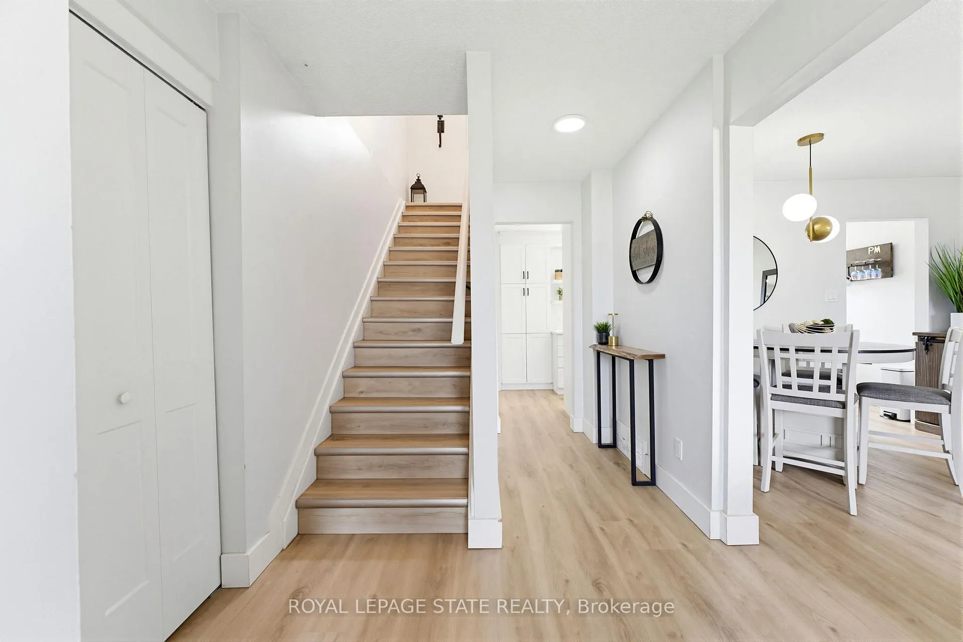 Photo 15 of 217 Willow Street, Stratford — HOMEH