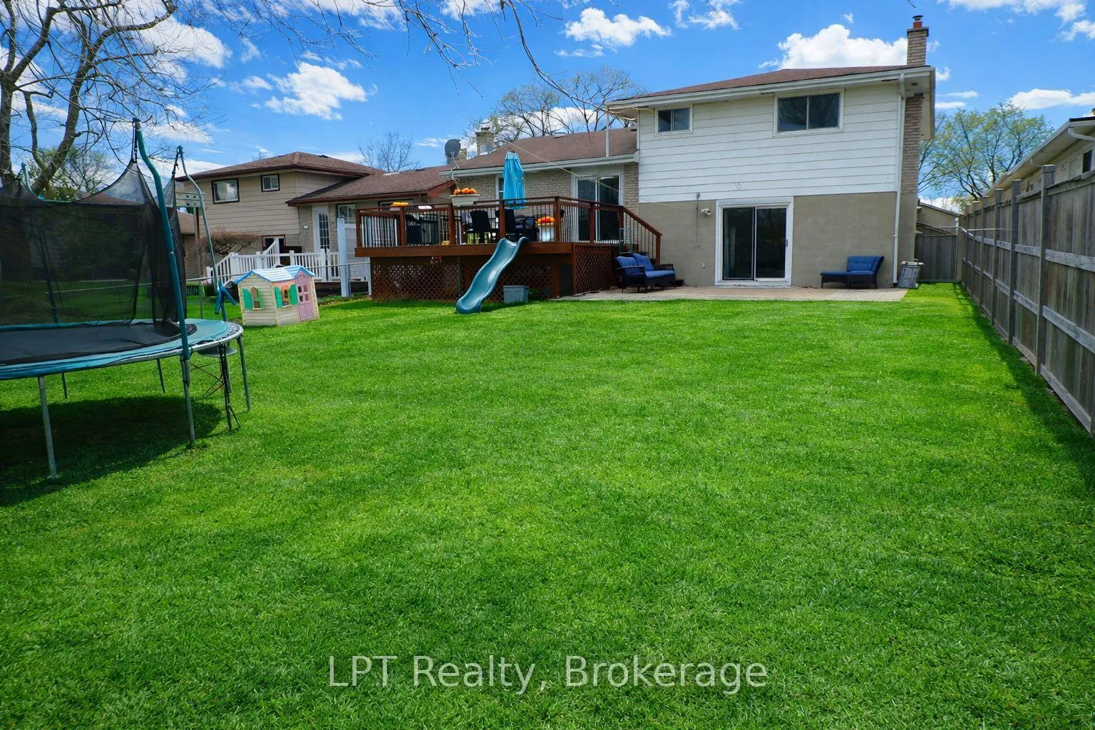 Photo 16 of 167 Singleton Drive, Belleville, Belleville Ward — HOMEH