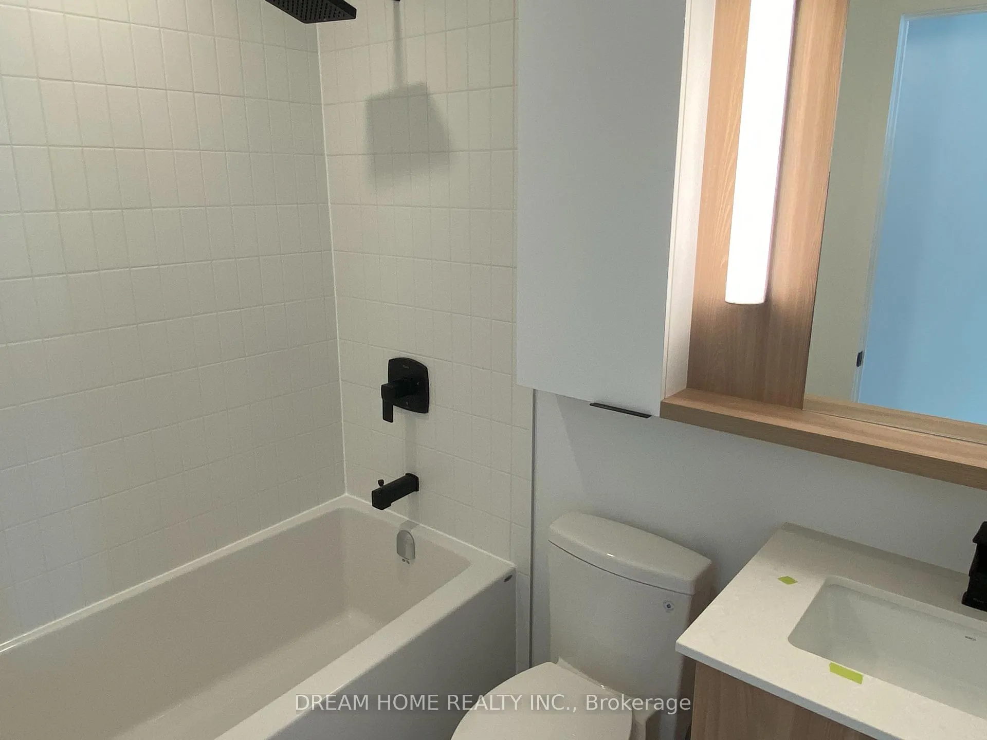 Photo 11 of Unit 911, 5 Defries Street, Toronto, Regent Park — HOMEH