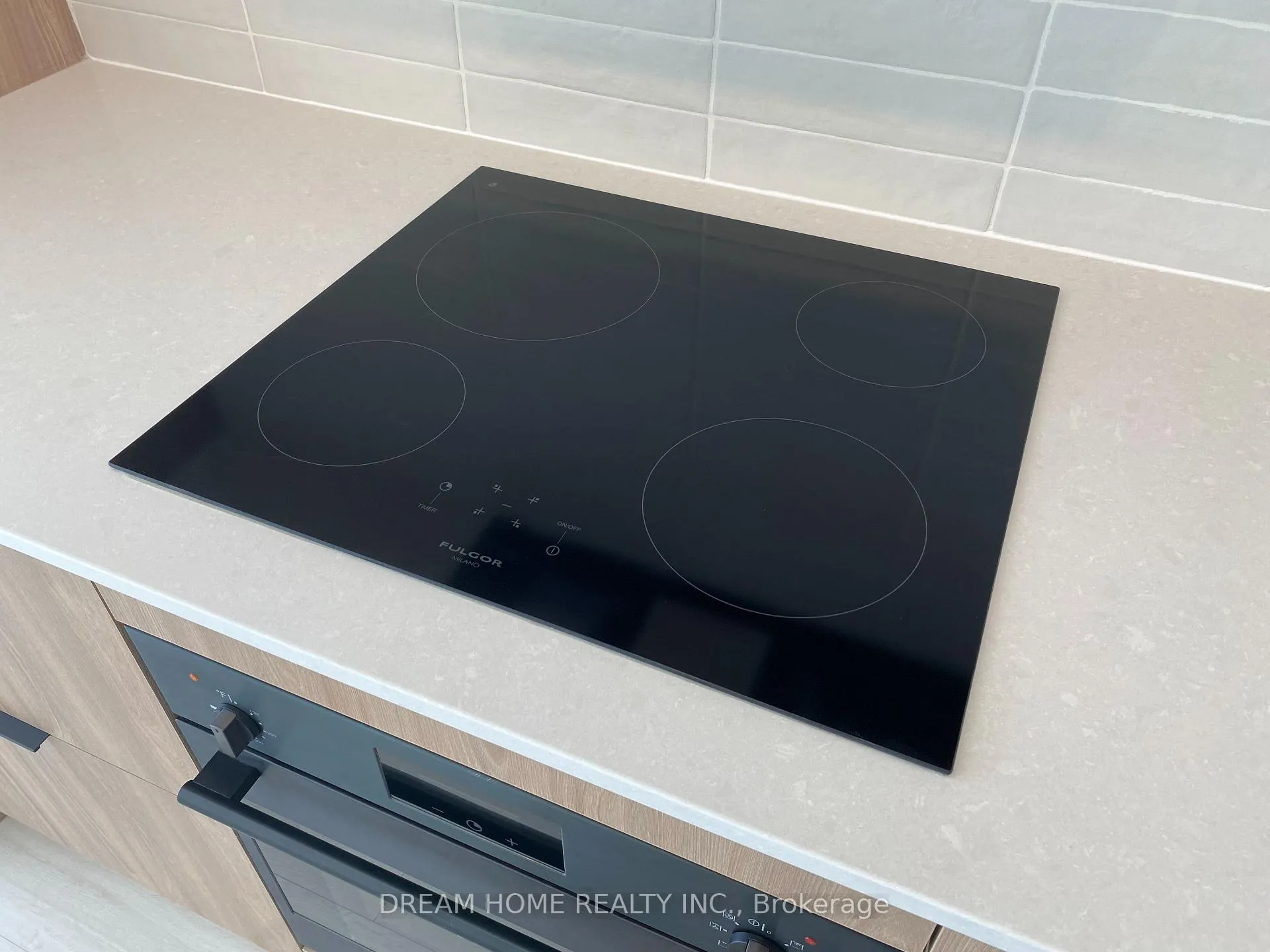 Photo 13 of Unit 911, 5 Defries Street, Toronto, Regent Park — HOMEH