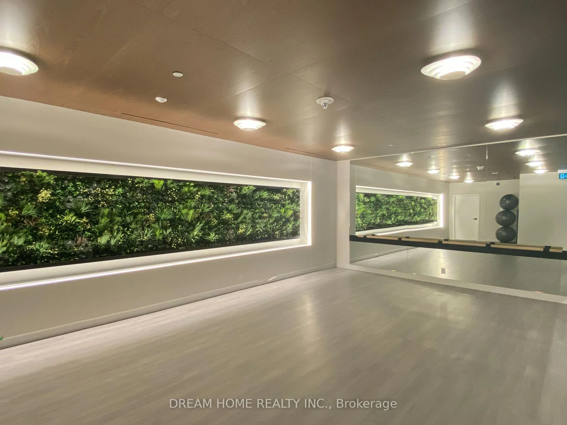 Photo 23 of Unit 911, 5 Defries Street, Toronto, Regent Park — HOMEH