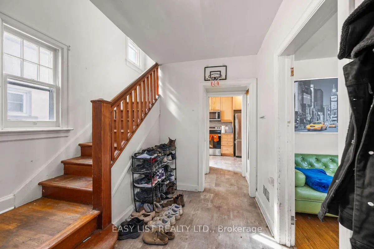 Photo 7 of 550 Brock Street, Kingston, Central City East — HOMEH