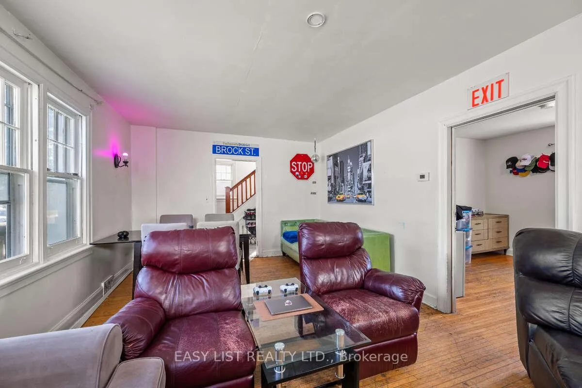 Photo 10 of 550 Brock Street, Kingston, Central City East — HOMEH