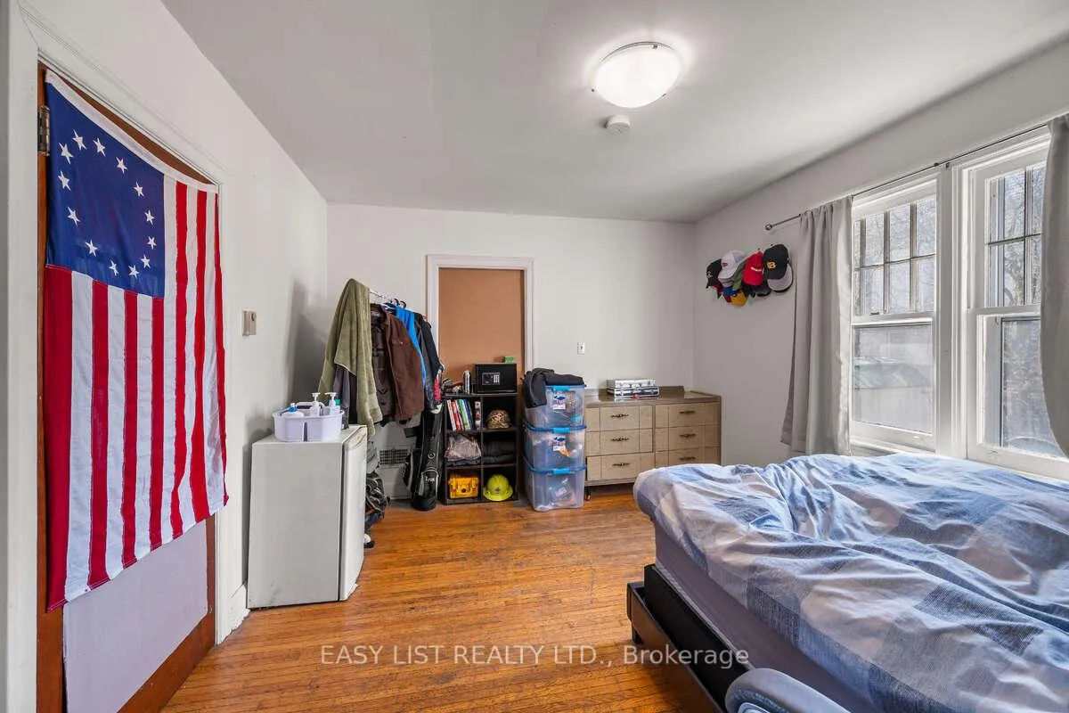 Photo 11 of 550 Brock Street, Kingston, Central City East — HOMEH