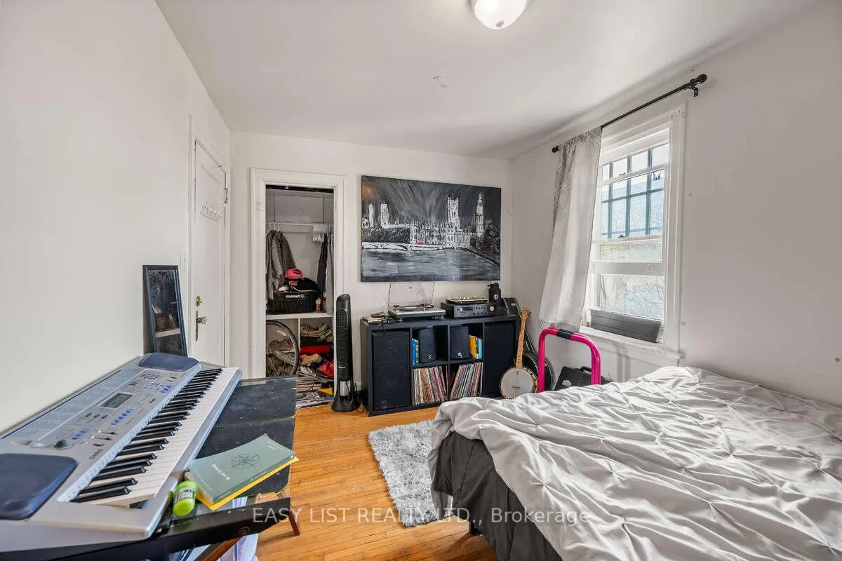 Photo 15 of 550 Brock Street, Kingston, Central City East — HOMEH