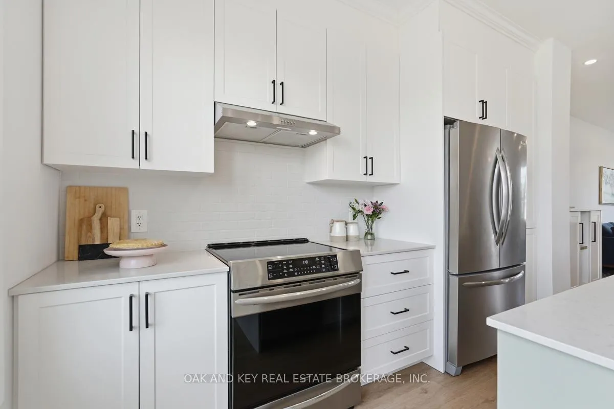 Photo 15 of 32 Helen Court, Central Elgin, Belmont — HOMEH