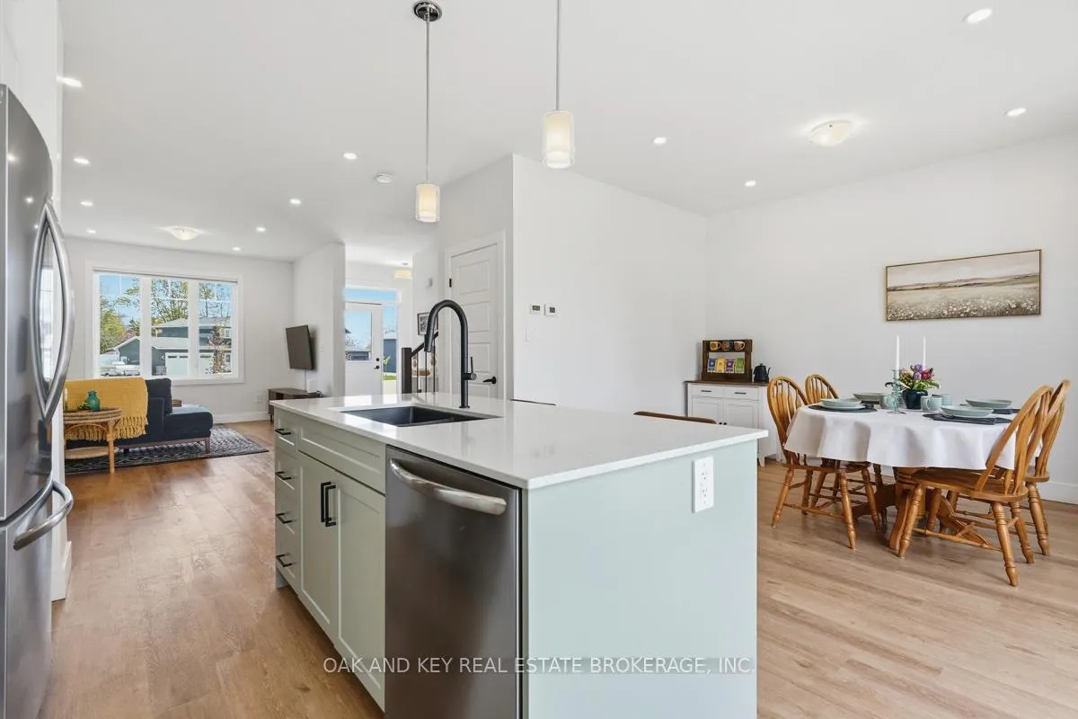 Photo 17 of 32 Helen Court, Central Elgin, Belmont — HOMEH