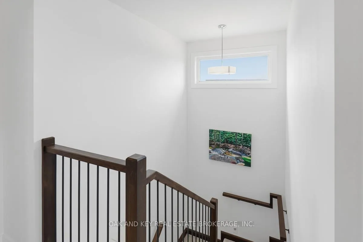 Photo 23 of 32 Helen Court, Central Elgin, Belmont — HOMEH