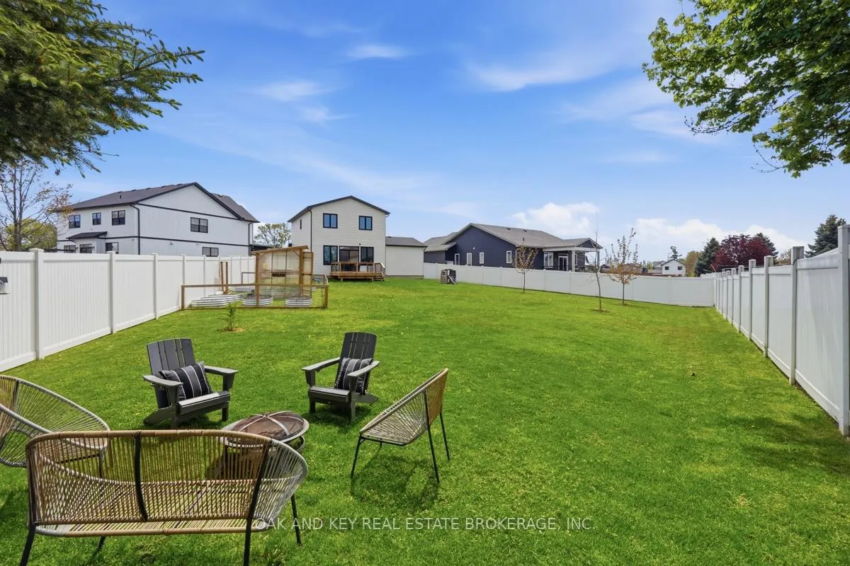 Photo 45 of 32 Helen Court, Central Elgin, Belmont — HOMEH