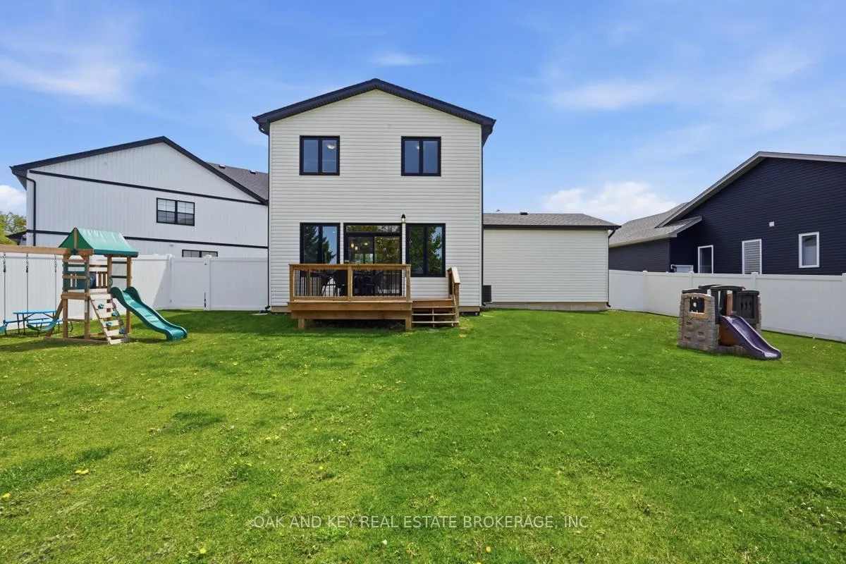 Photo 48 of 32 Helen Court, Central Elgin, Belmont — HOMEH