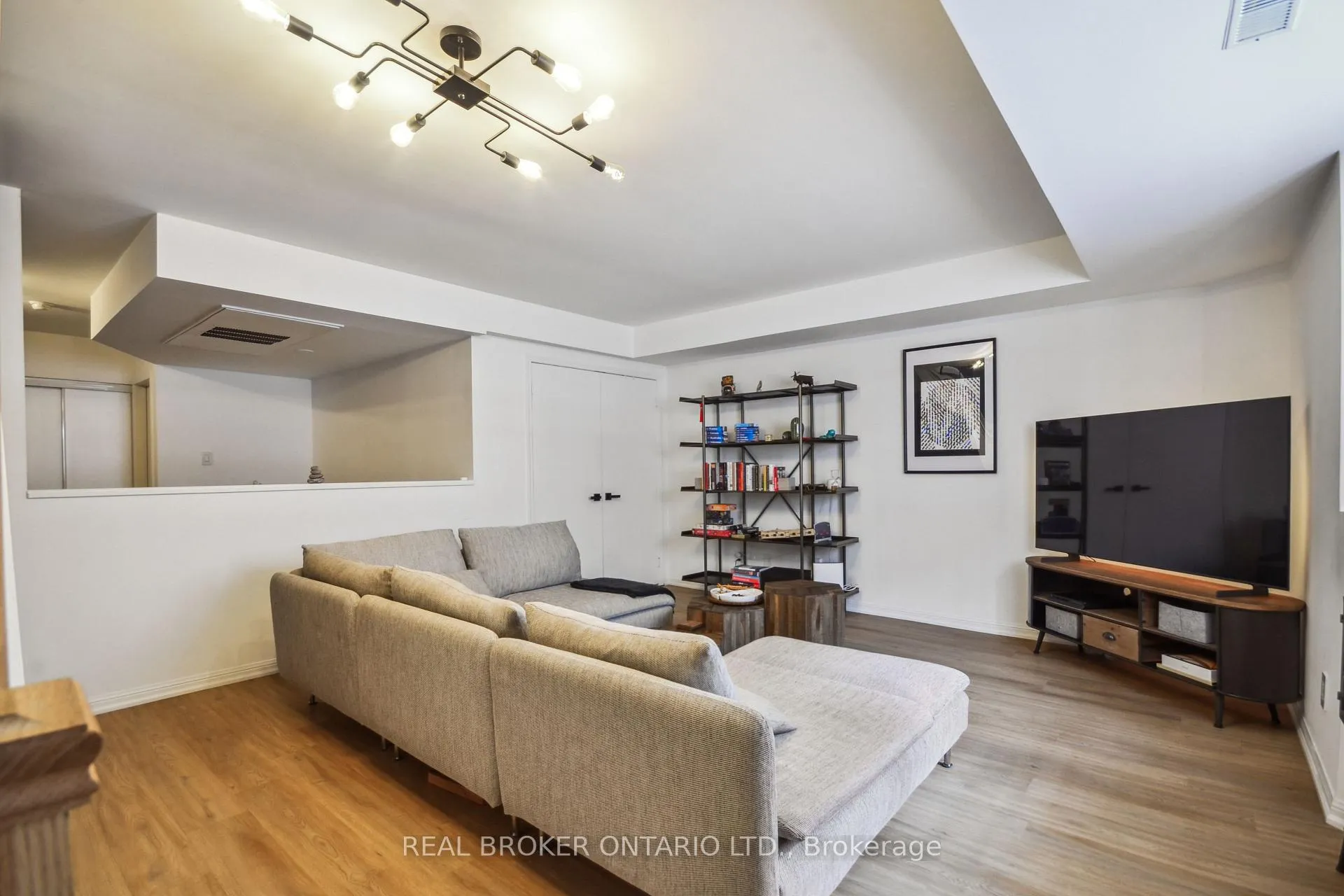 Photo 19 of Unit 12, 11 Niagara Street, Toronto, Waterfront Communities — HOMEH