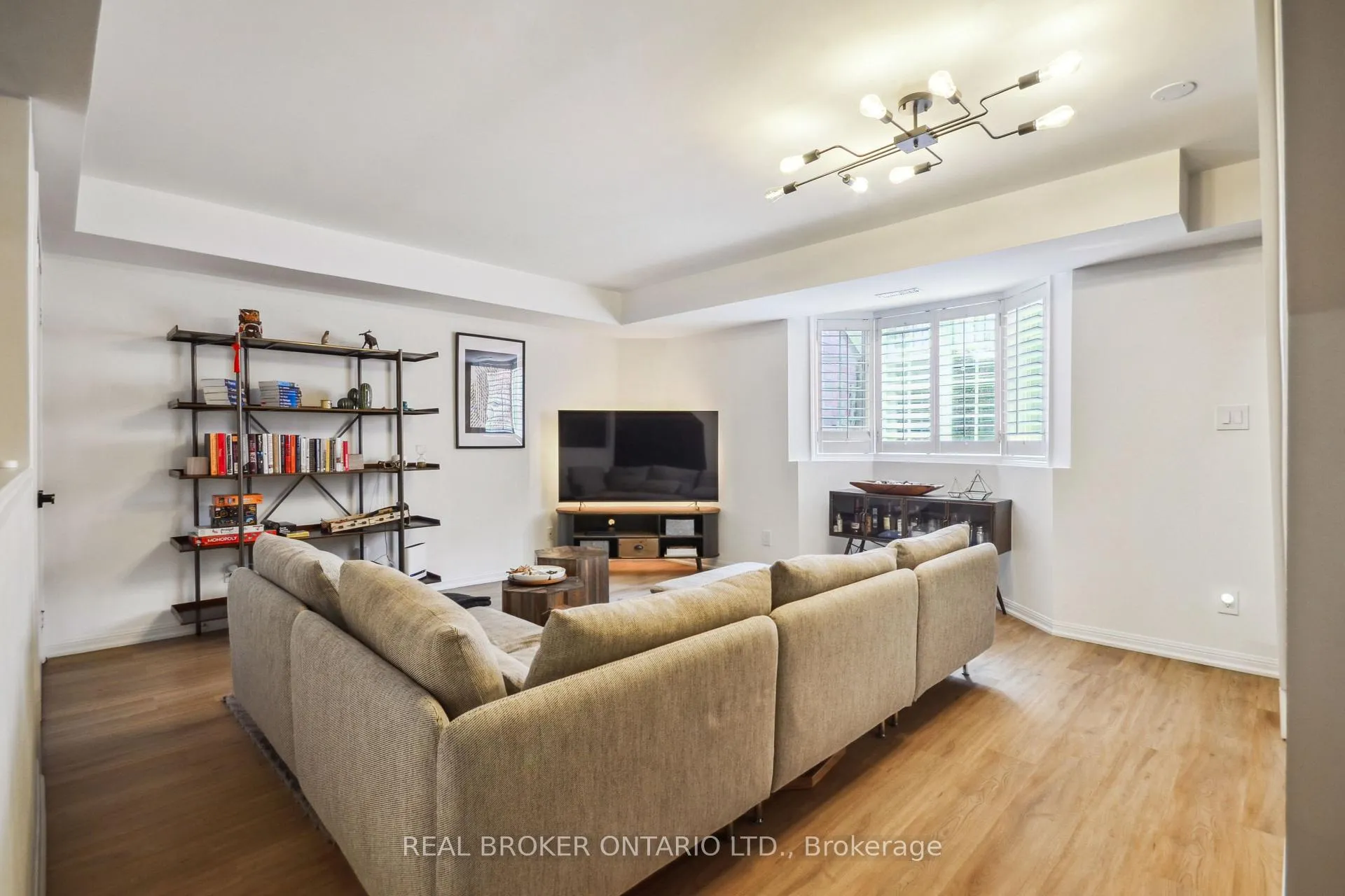 Photo 21 of Unit 12, 11 Niagara Street, Toronto, Waterfront Communities — HOMEH