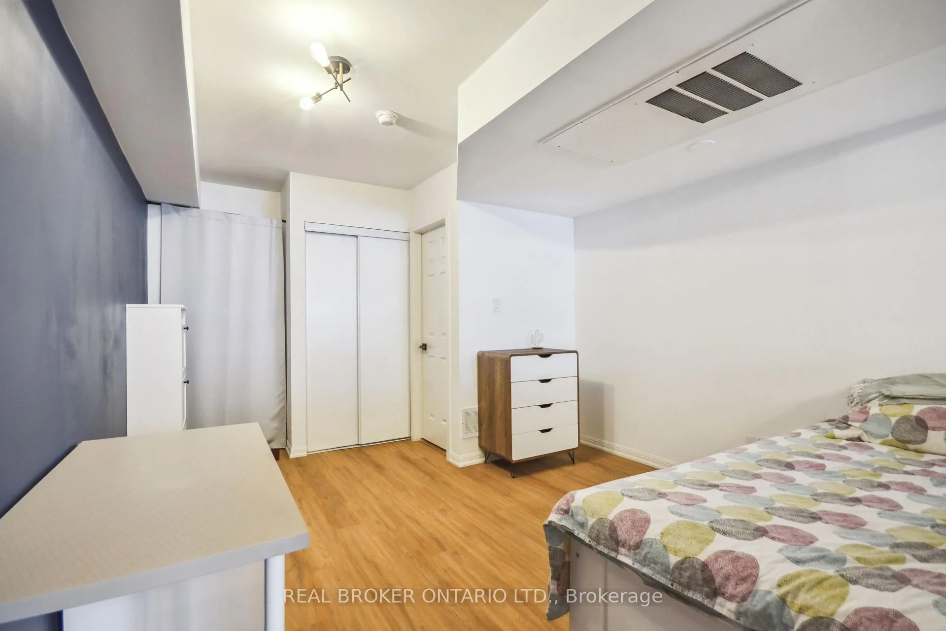 Photo 23 of Unit 12, 11 Niagara Street, Toronto, Waterfront Communities — HOMEH