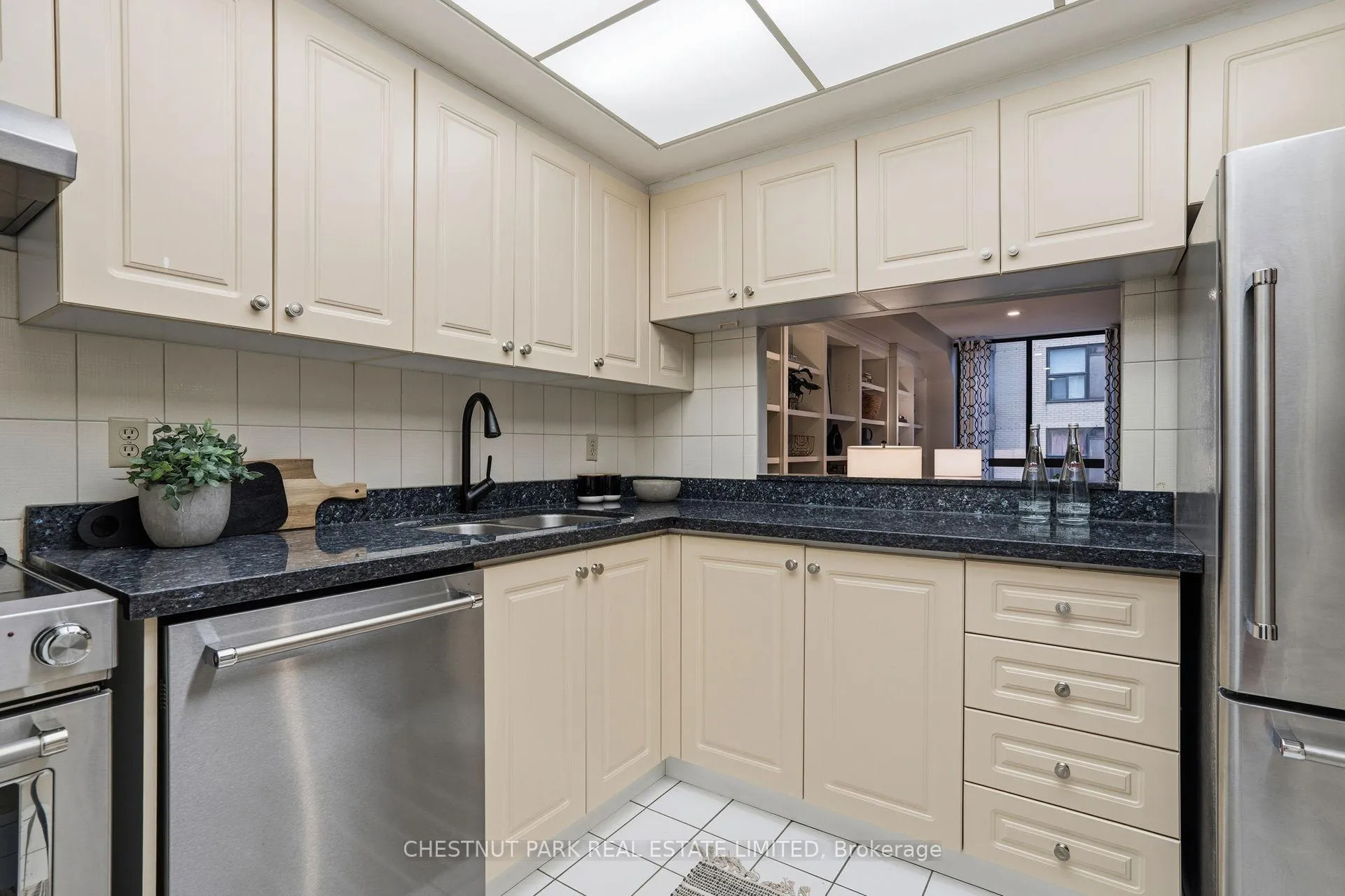 Photo 19 of Unit 1206, 211 St Patrick Street, Toronto, Kensington-Chinatown — HOMEH
