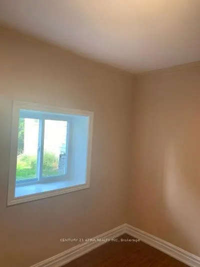 Photo 2 of Unit Main Floor, 299 Welsh Street, Peterborough, Ashburnham — HOMEH