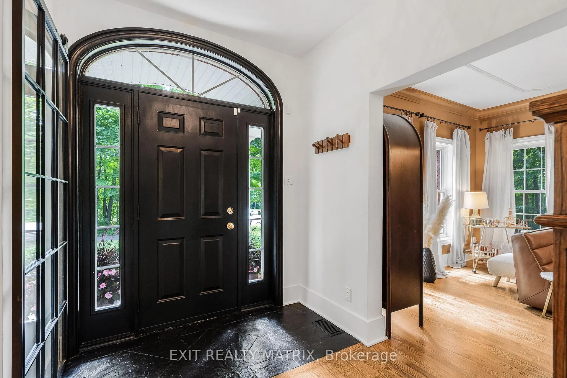 Photo 4 of 1271 Georges Vanier Drive, Ottawa, Cumberland Ridge — HOMEH