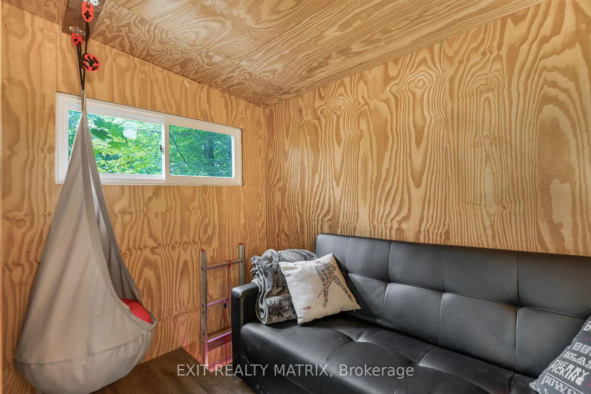 Photo 36 of 1271 Georges Vanier Drive, Ottawa, Cumberland Ridge — HOMEH