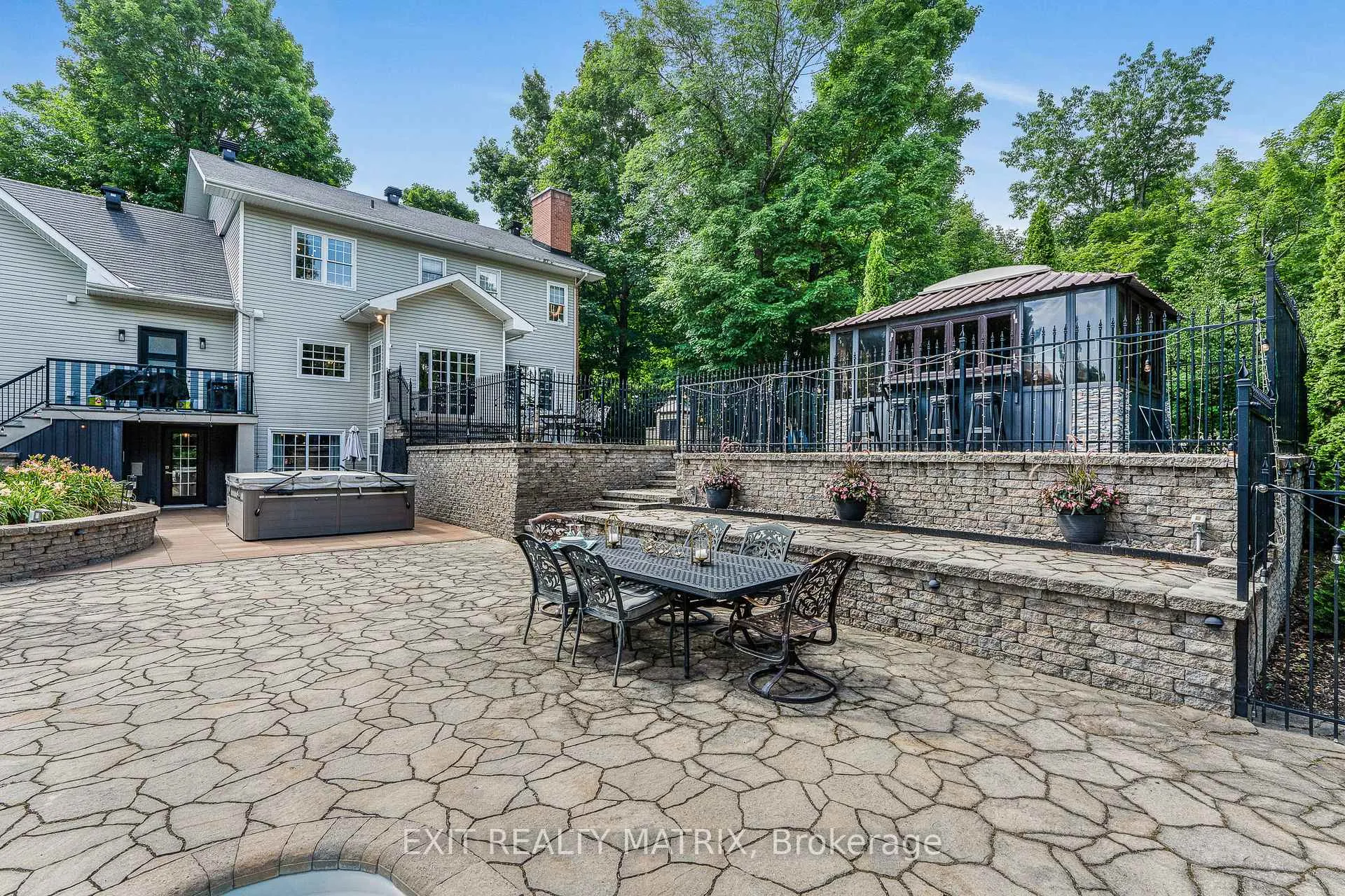 Photo 39 of 1271 Georges Vanier Drive, Ottawa, Cumberland Ridge — HOMEH