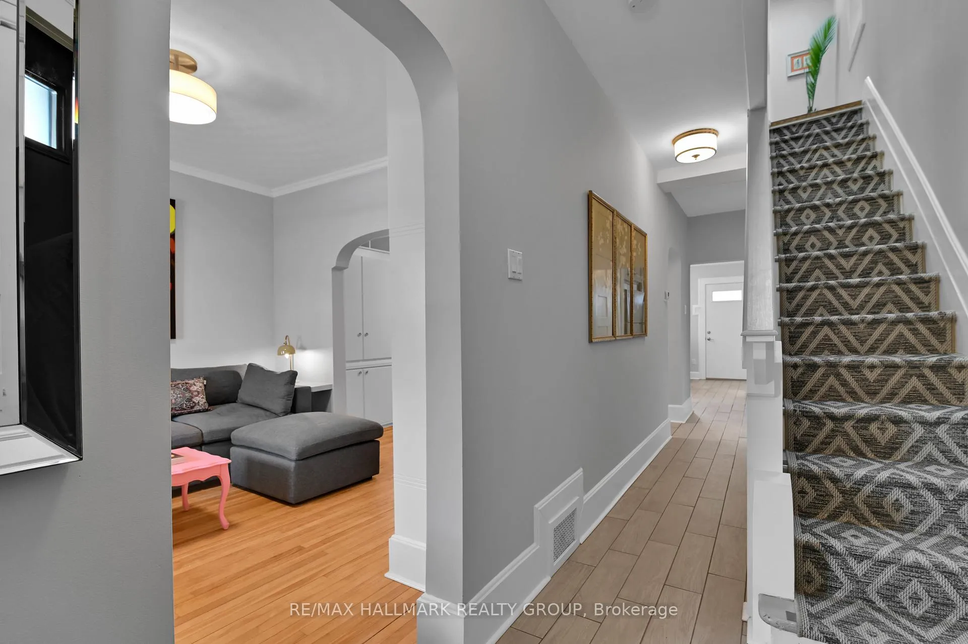 Photo 3 of 280 Flora Street, Ottawa, Ottawa Centre — HOMEH