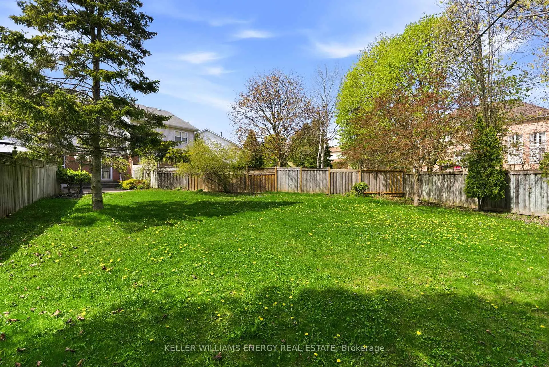 Photo 47 of 49 Cecil Found Crescent, Clarington, Courtice — HOMEH