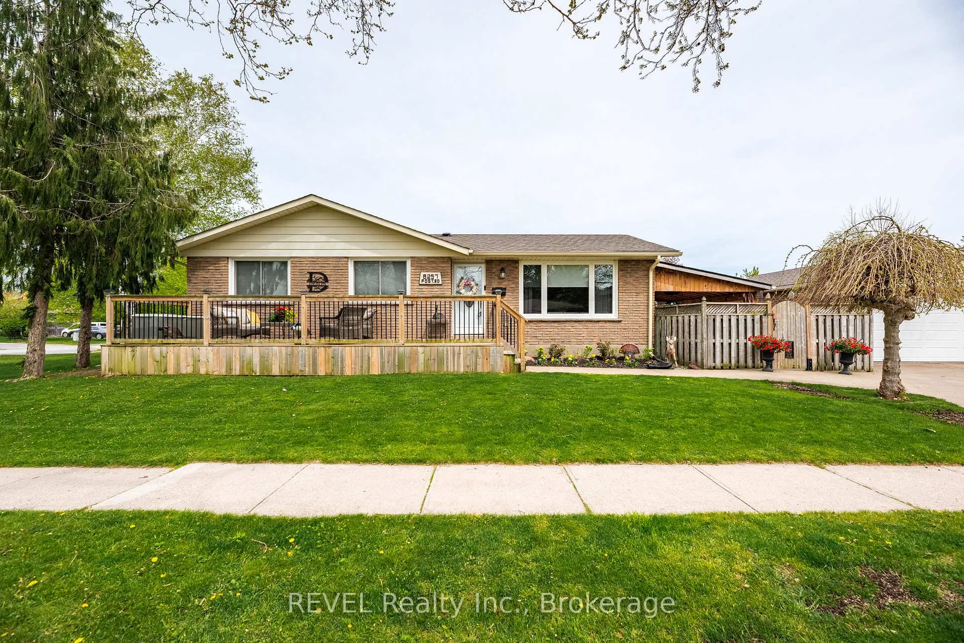 Photo 26 of 8257 Post Road, Niagara Falls, Ascot — HOMEH