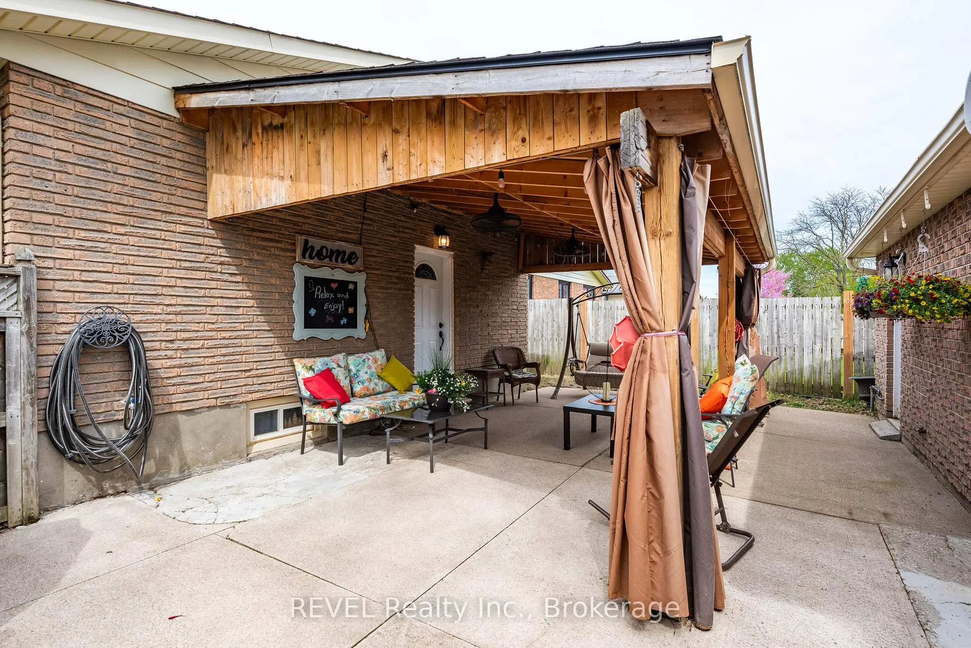 Photo 34 of 8257 Post Road, Niagara Falls, Ascot — HOMEH