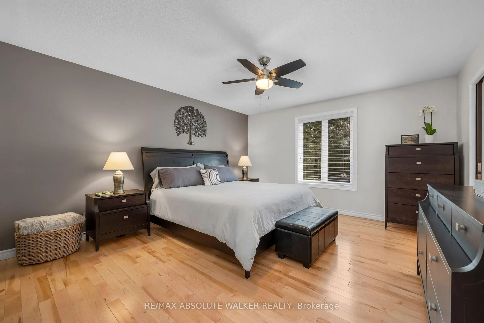 Photo 8 of 760 Canary Street, Ottawa, Navan — HOMEH