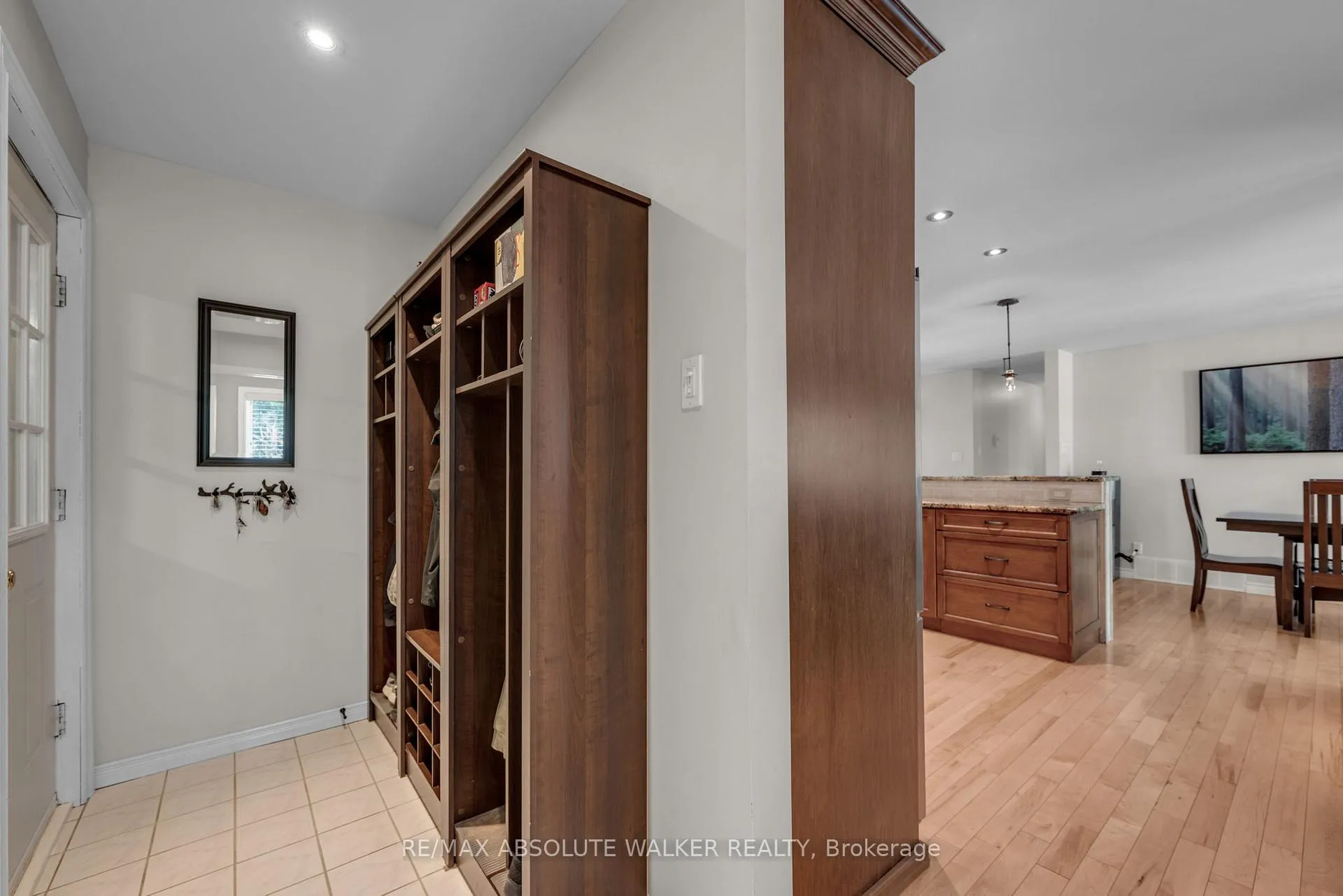 Photo 14 of 760 Canary Street, Ottawa, Navan — HOMEH