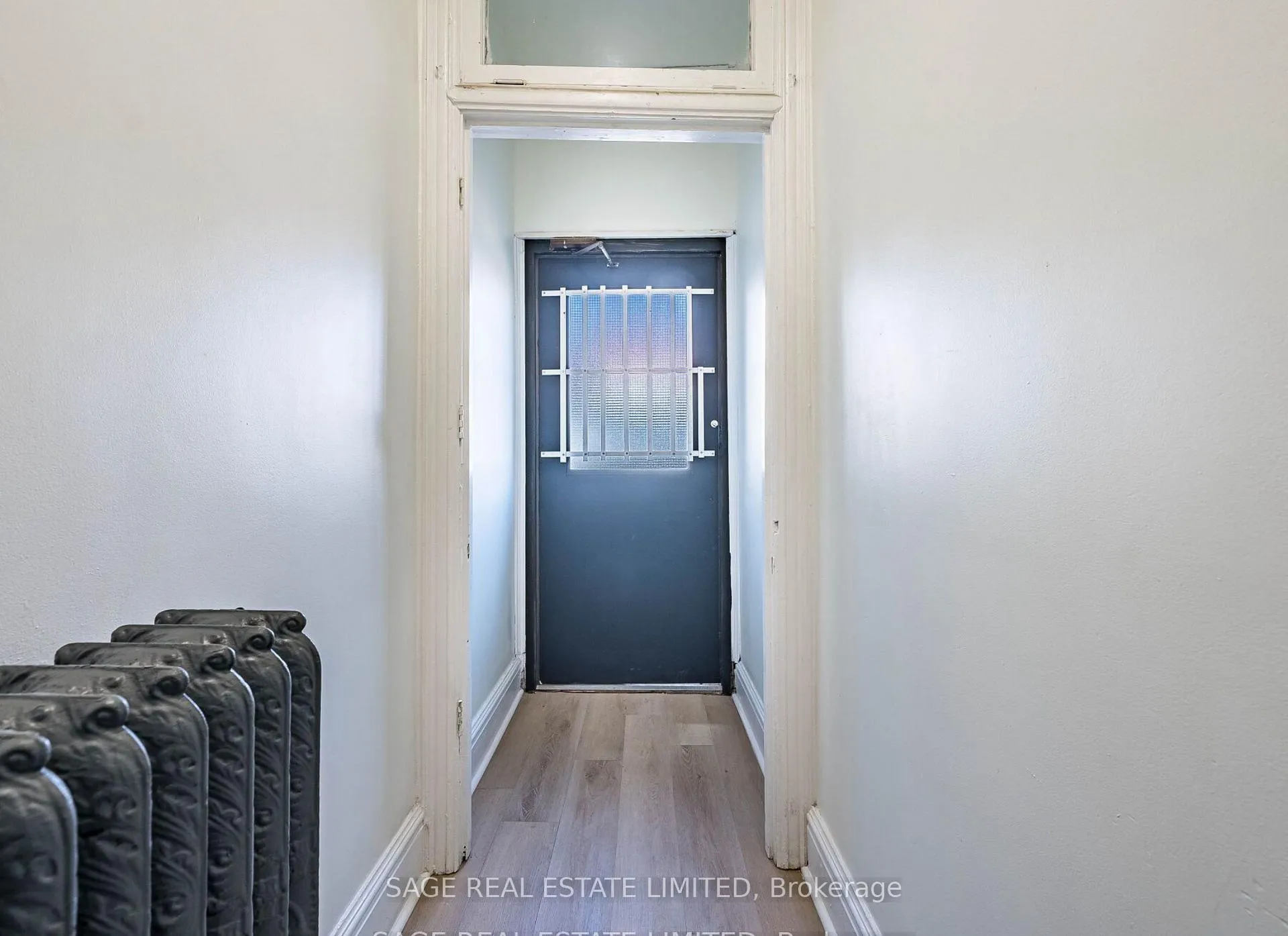 Photo 15 of Unit Upper, 1153 Dundas Street W, Toronto, Trinity-Bellwoods — HOMEH