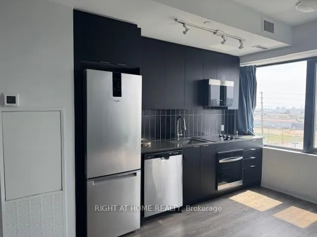 Photo 7 of 2920 Highway7 Road, Vaughan, Concord — HOMEH