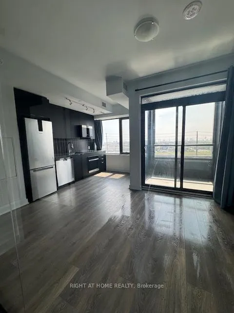 Photo 17 of 2920 Highway7 Road, Vaughan, Concord — HOMEH