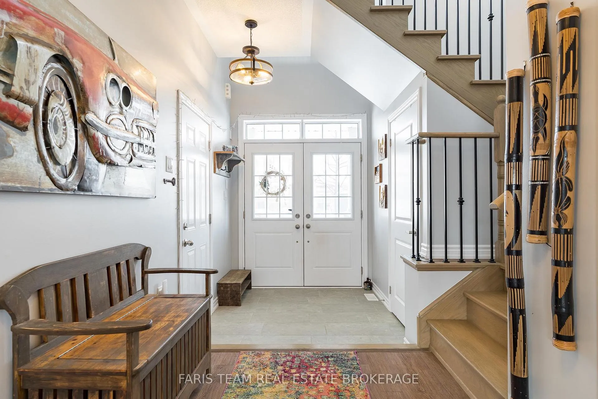 Photo 6 of 33 Bianca Crescent, Wasaga Beach — HOMEH