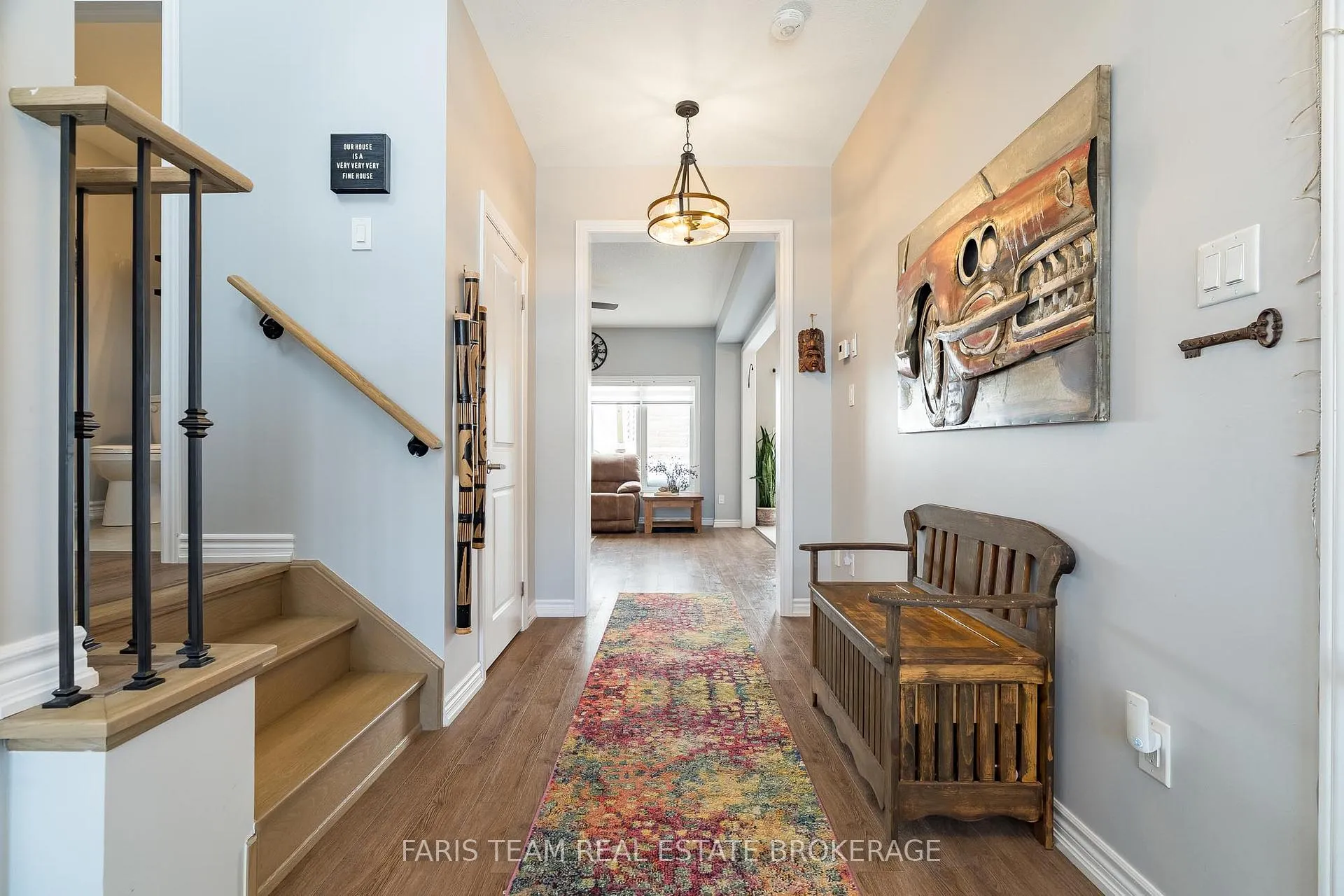 Photo 7 of 33 Bianca Crescent, Wasaga Beach — HOMEH