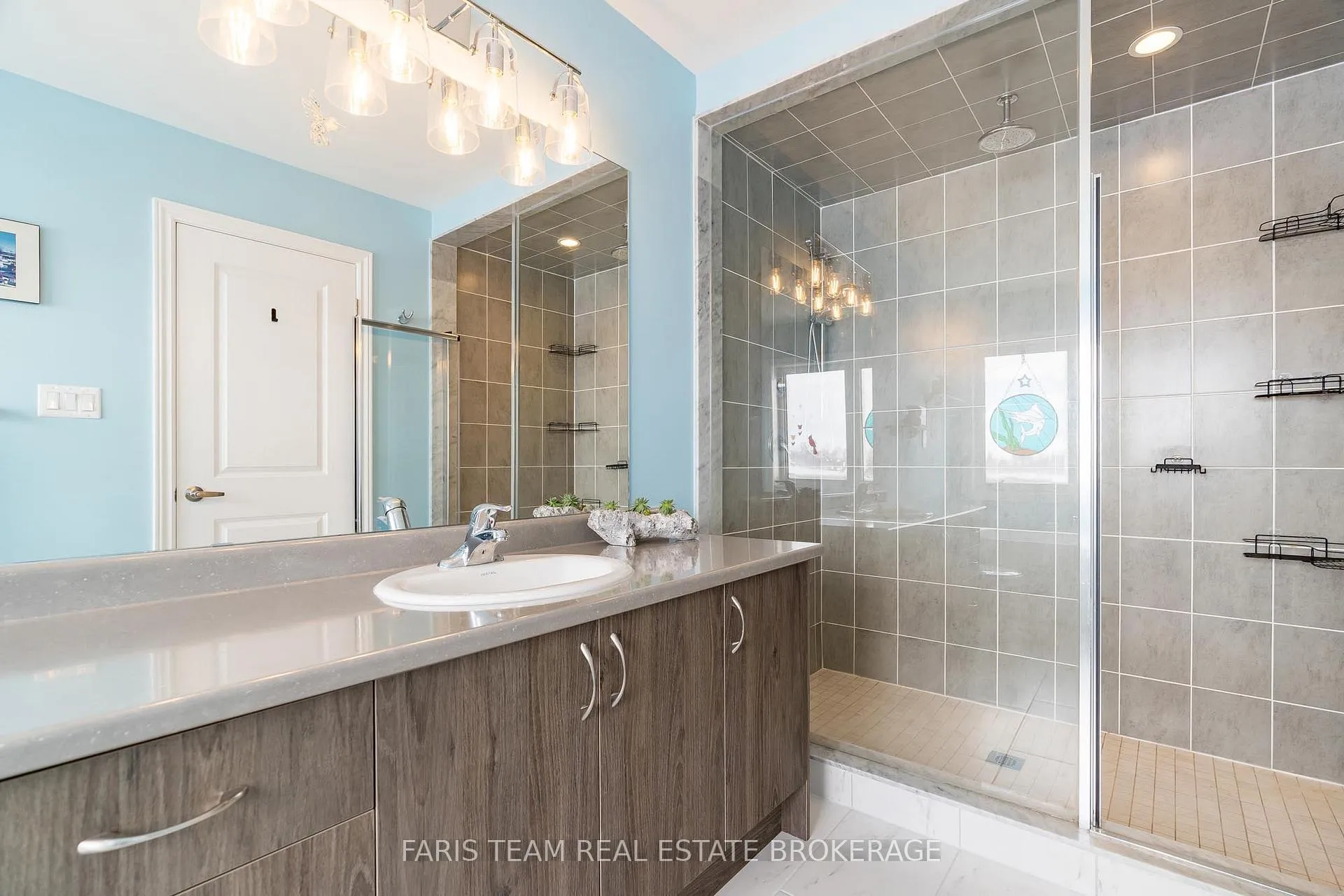 Photo 29 of 33 Bianca Crescent, Wasaga Beach — HOMEH
